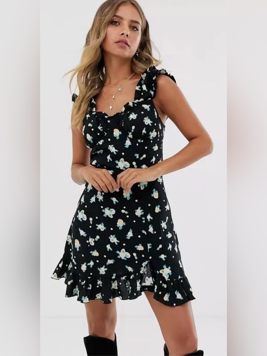 free people movement Dresses & Skirts - Free People Like A Lady Printed Mini Babydoll Dress Black Floral.Size: M
